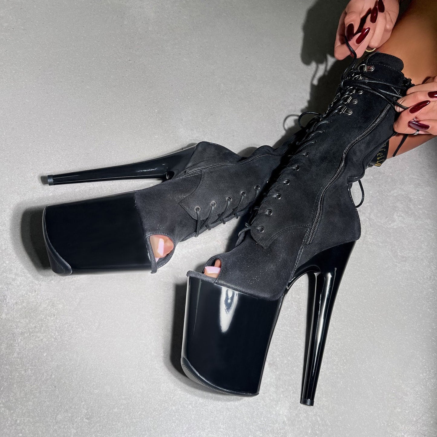 Blaq Kicks Open Toe - 8 INCH