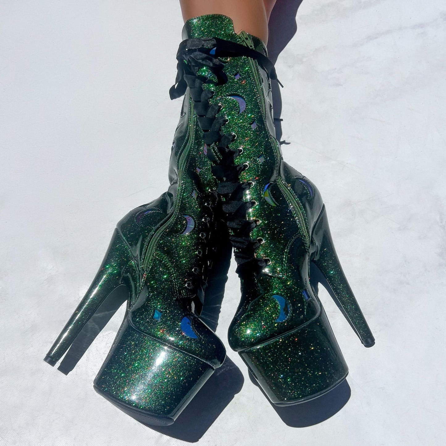 The Glitterati Cosmic Boot - Emerald Sparkle - 7INCH