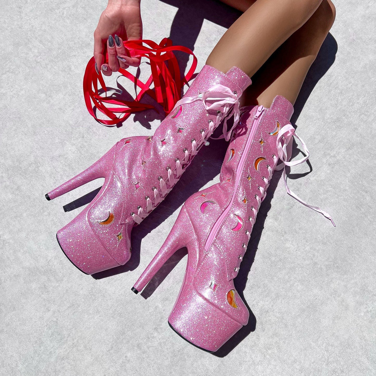 The Glitterati Cosmic Boot - Pink Sparkle - 7INCH