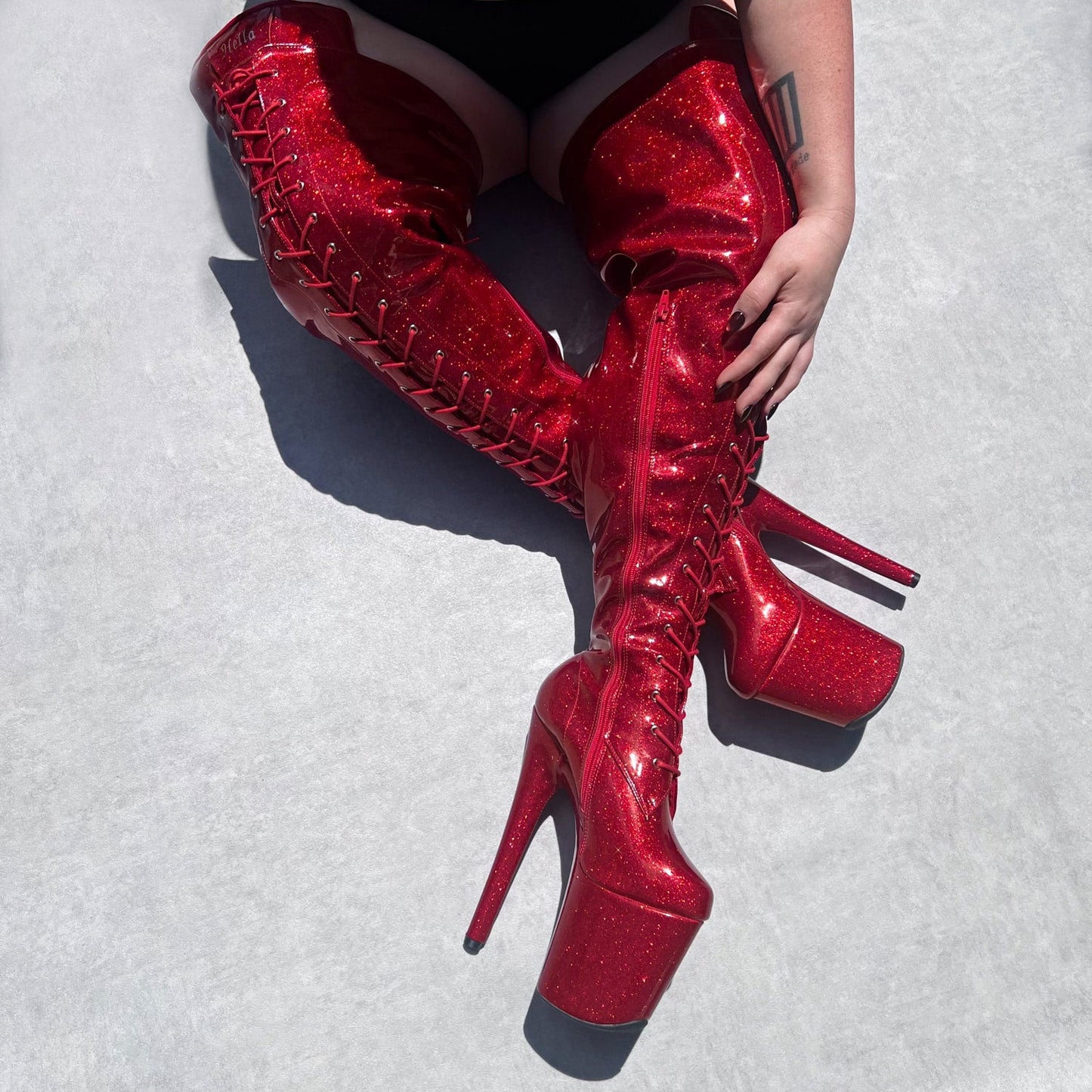 The Glitterati EXTRA THICC Thigh High Front Lace - Kansass - 8 INCH - WIDE FIT