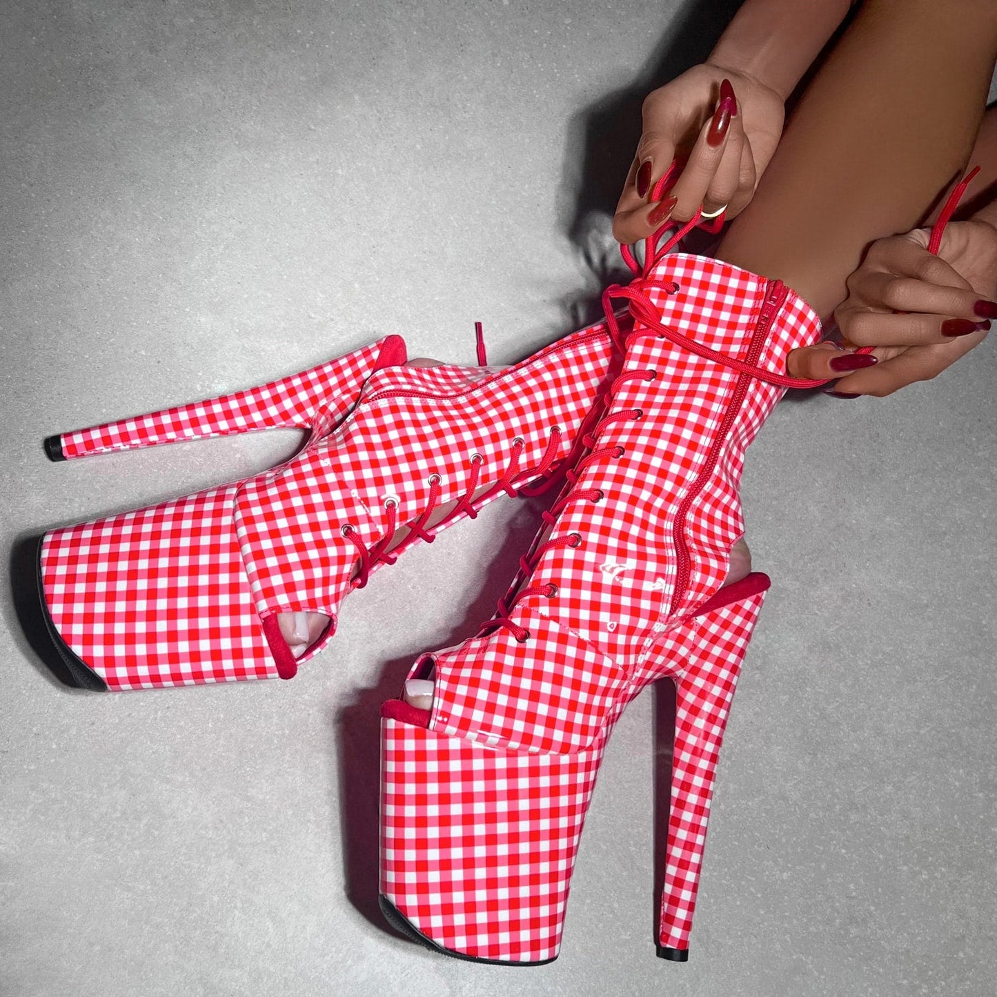 Gingham - OHOT Boot Wide Fit - 8 INCH - LIMITED ED.