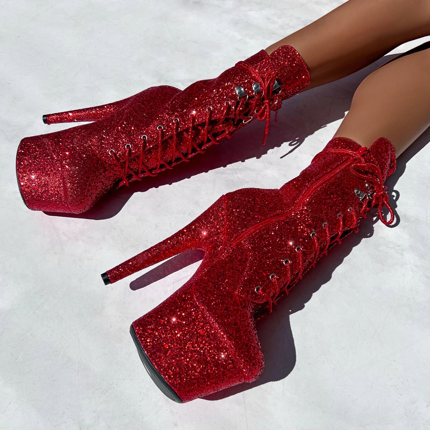 The Glitterati Xtra - Boot - Miles Red - 7INCH