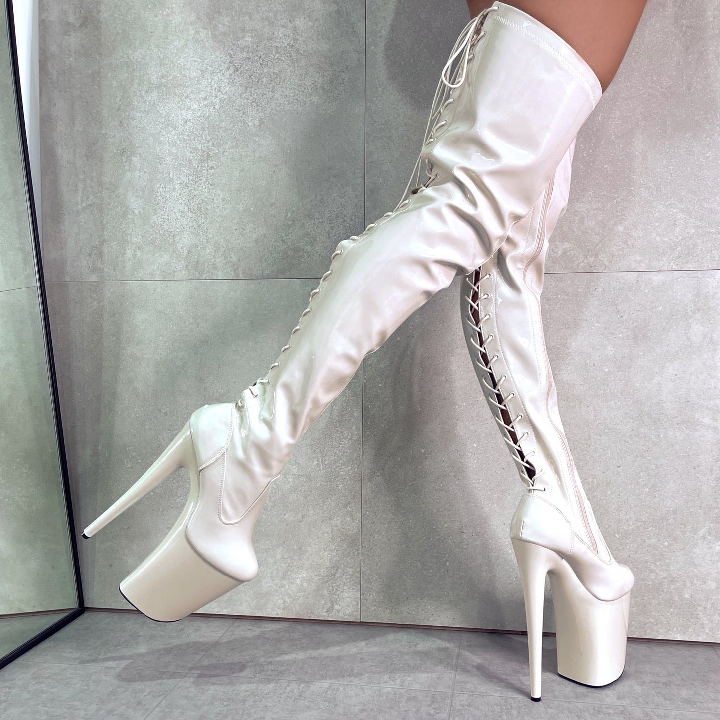 LipKit Thigh High - No Angel - 9 INCH