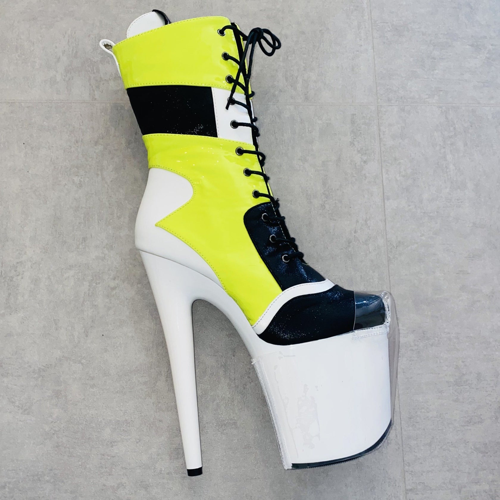 Classique Shoe Protector - Clear & White