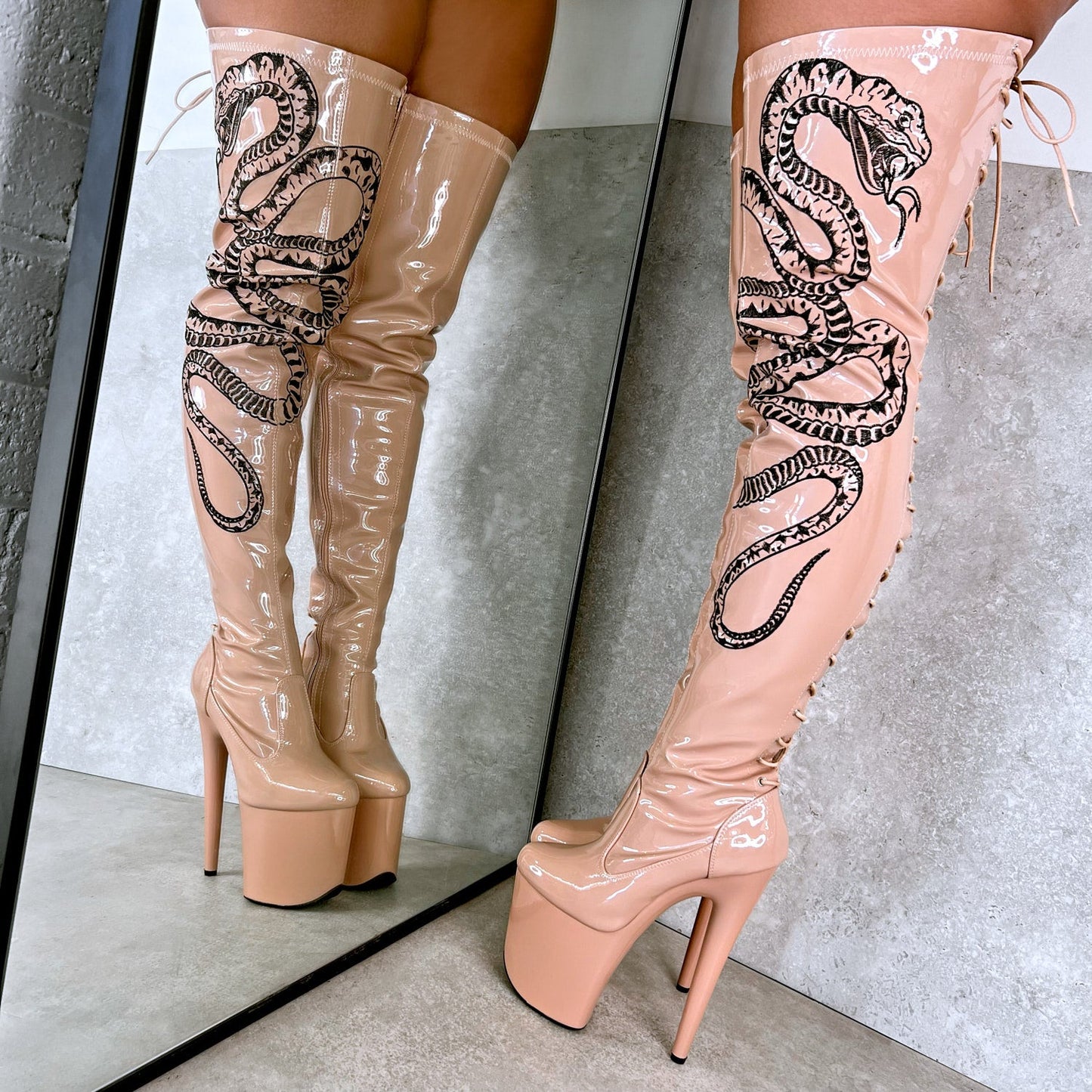 VIPER Boot Tan with Black Thicc Thigh High - 8INCH
