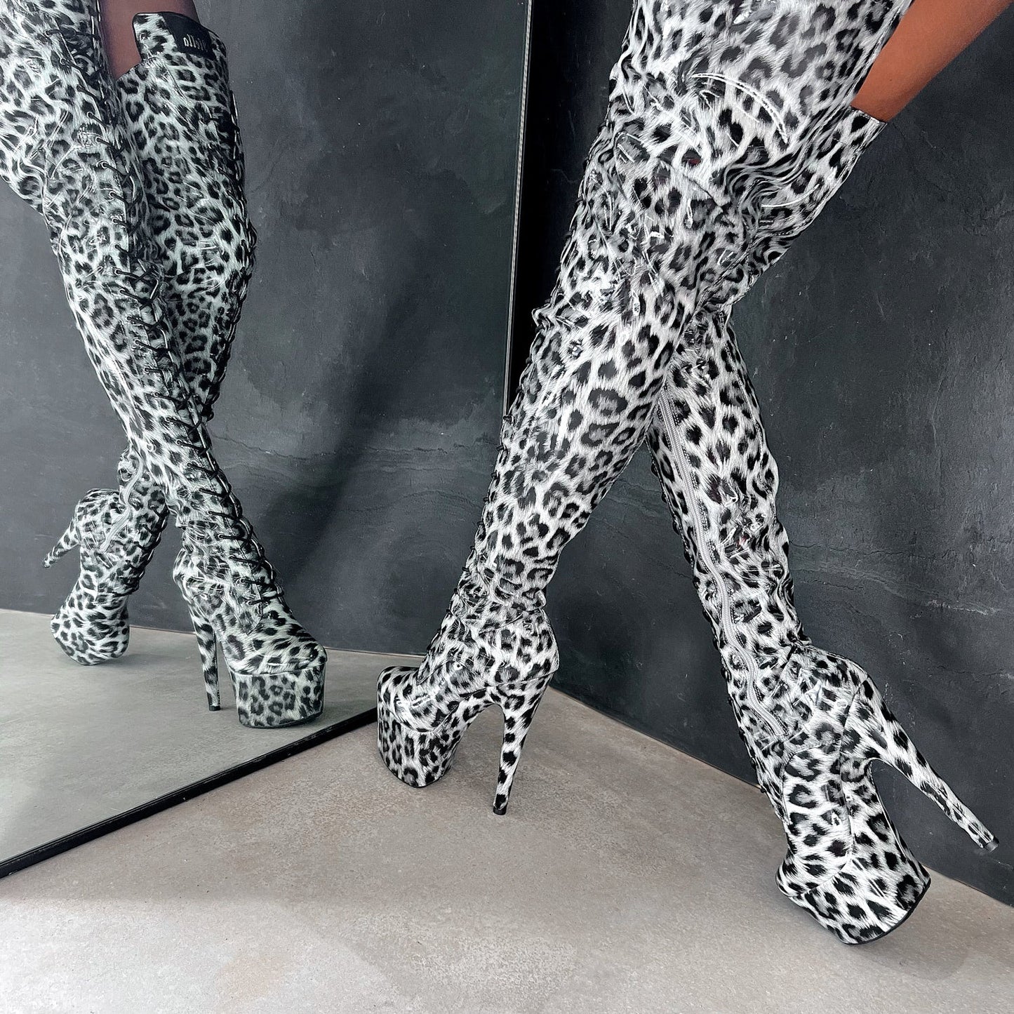 Snow Leopard Thigh High - 7 INCH - Limited Edition
